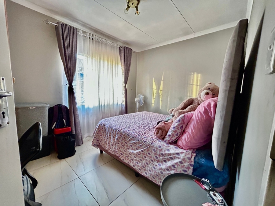 To Let 3 Bedroom Property for Rent in Waterval East North West